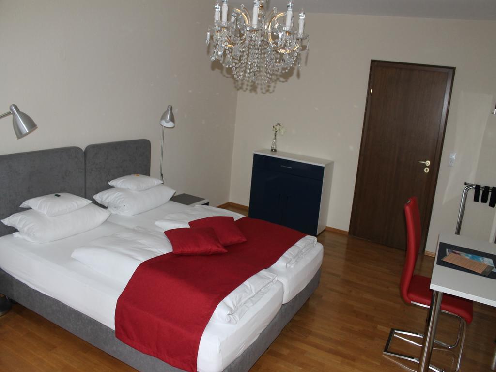 Hotel Garni Bellevue Bad Füssing Rom bilde